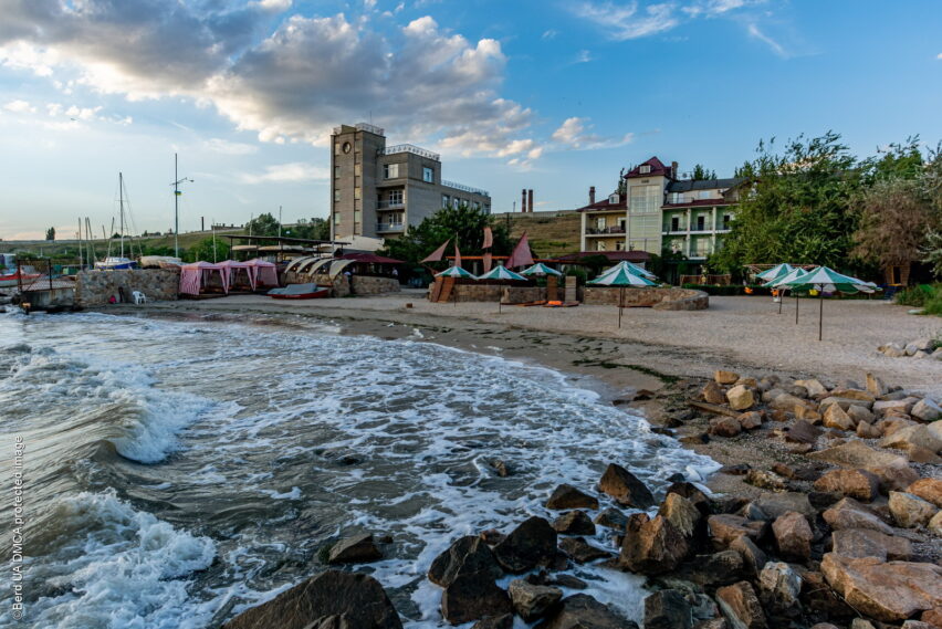 Пляж «Лодочная станция» в Бердянске